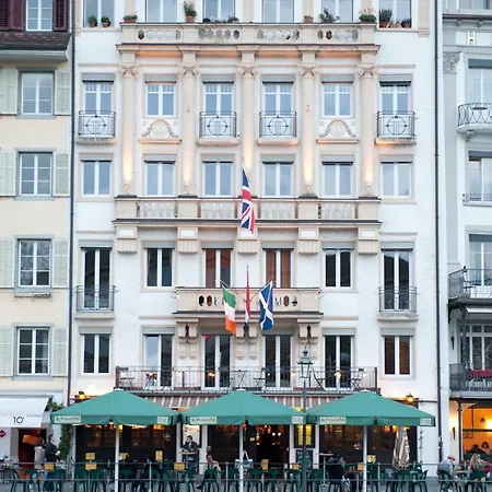 Hotel Pickwick And Pub 